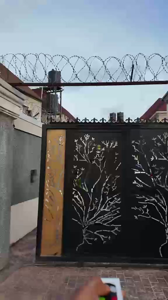 Five-bedroom fully detached duplex with attached BQ in Abuja